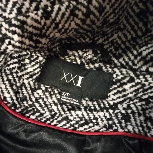 XXI by forever 21 black and white tweed 3/4 sleeve jacket size S/P - Picture 2 of 5